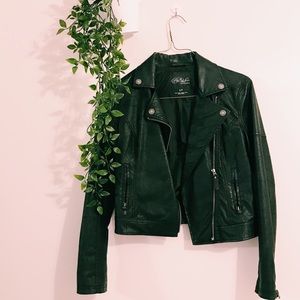 Black Leather Jacket 🌷